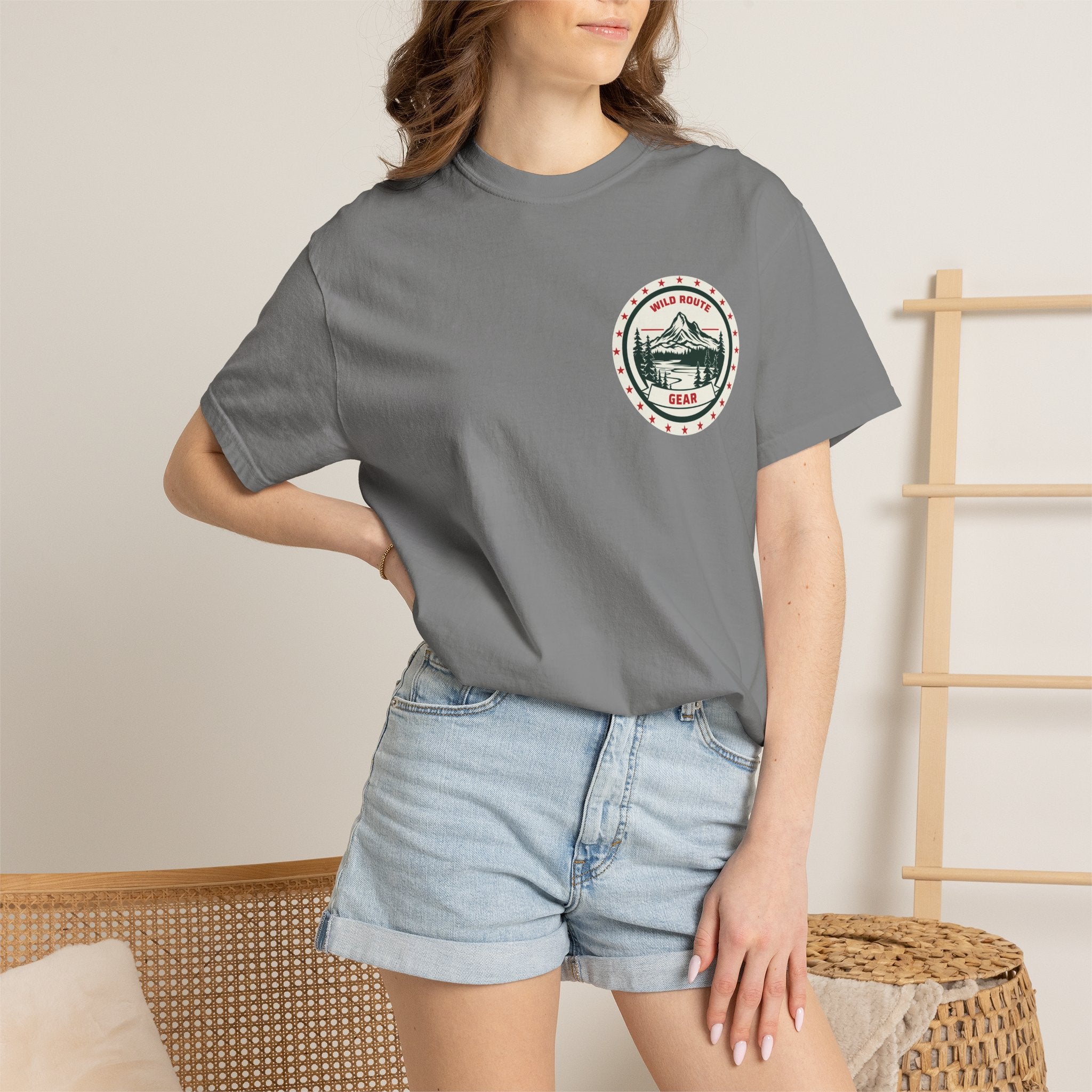 T-Shirt - Mountain Cabin Retro Badge Tee (Est. 1985)