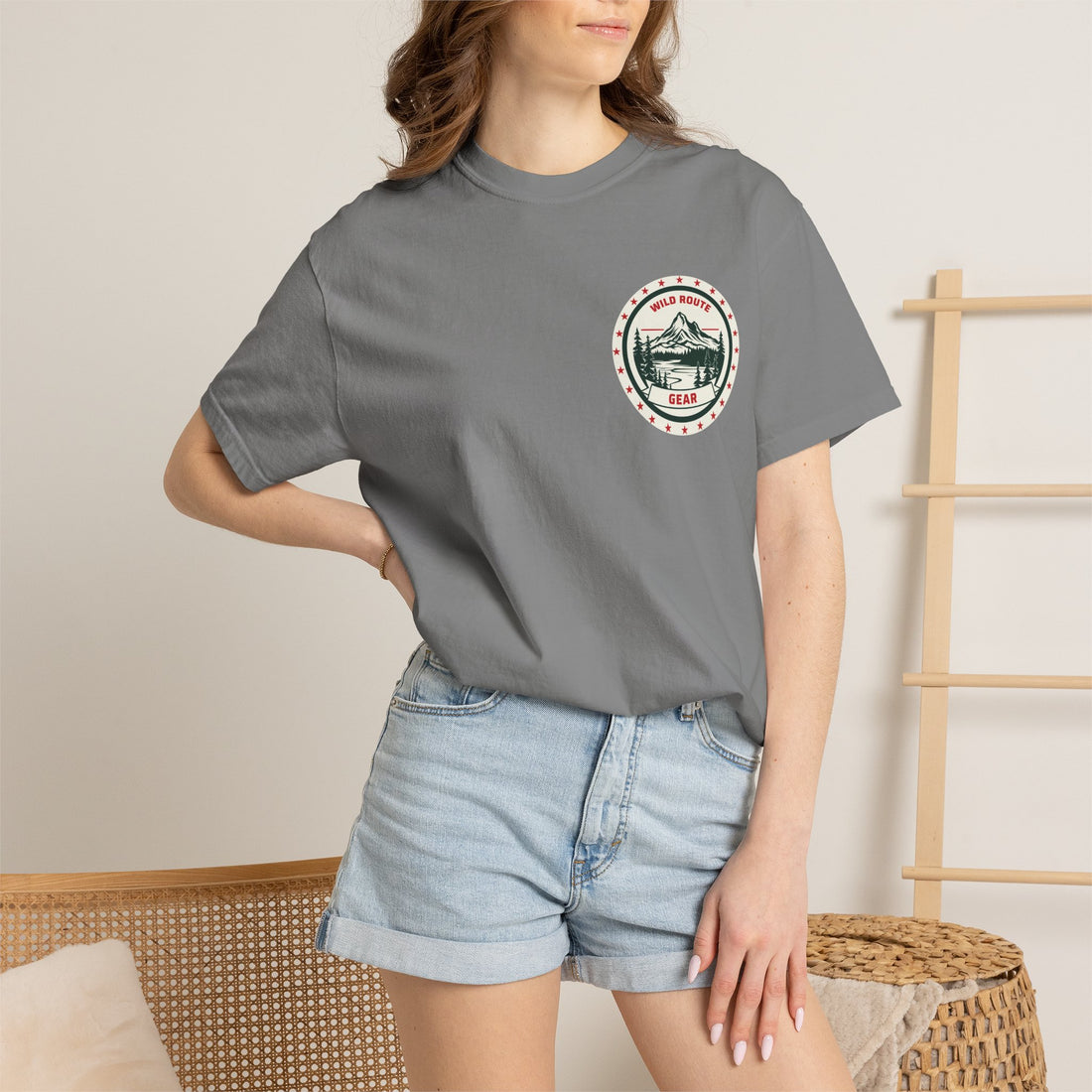 T-Shirt - Mountain Cabin Retro Badge Tee (Est. 1985)