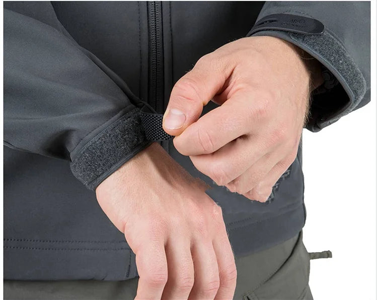 Men’s Camouflage Softshell Jacket