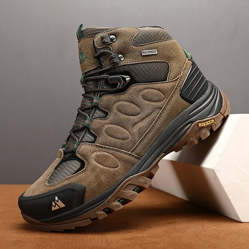 High-Top Men Hiking Boot