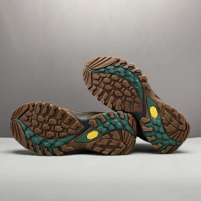 High-Top Men Hiking Boot