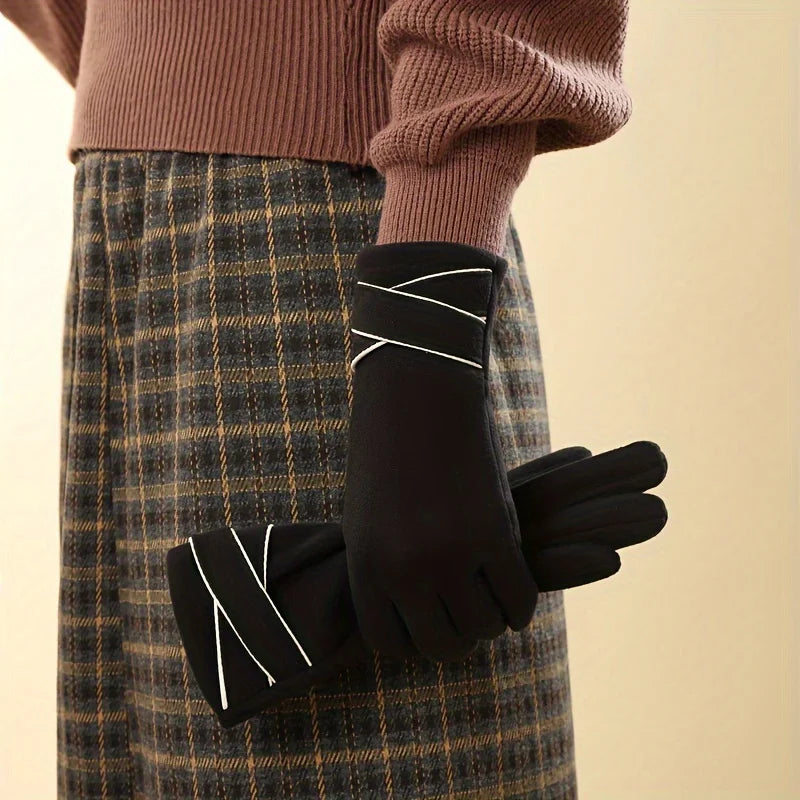 Elegant cross-cuff gloves